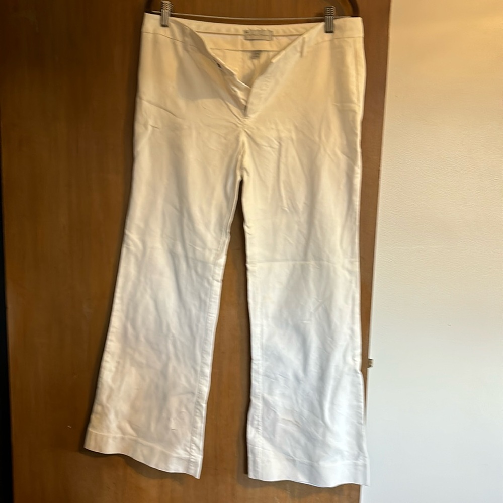 Gap Perfect Trouser cream colored flare legged pants like new size 10A